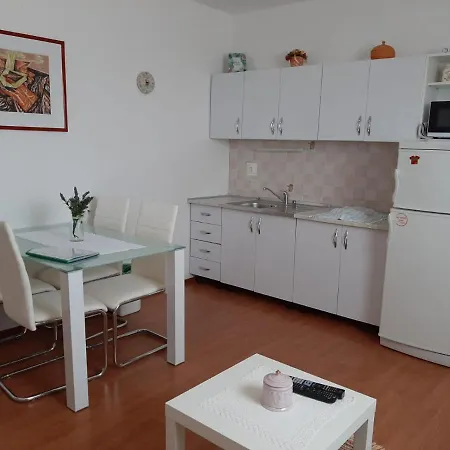 Apartment With A Parking Space Cizici, Krk - 15415