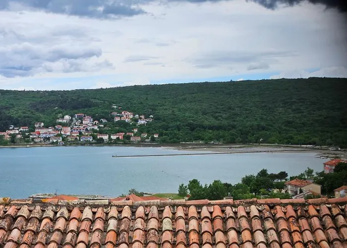 Apartman With Parking Space Cizici, Krk - 15415 Malinska