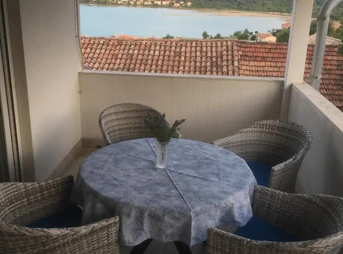 Appartement With Parking Space Cizici, Krk - 15415 *