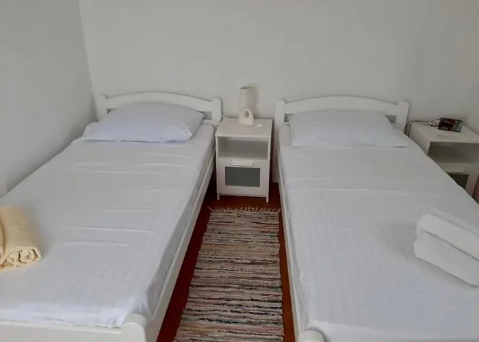 Appartement With Parking Space Cizici, Krk - 15415 *